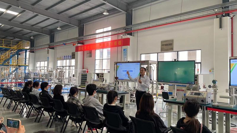 上海新材料行业：紧跟标准规范，引领行业发展**